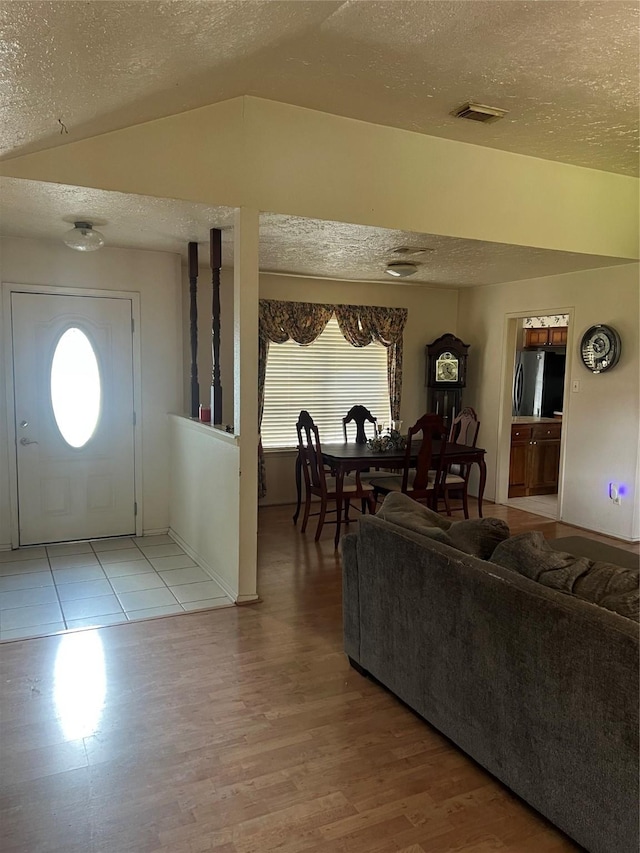 9734 Oakmont Dr, La Porte, TX 77571 - photo 13