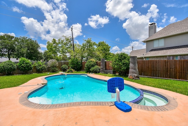 7719 Apache Plume Dr, Houston, TX 77071 - view of pool with a fenced backyard, a pool with connected hot tub, and a diving board