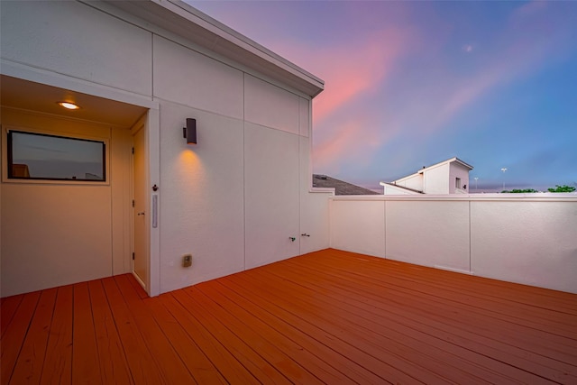 2205 Colorado St, Houston, TX 77007 - view of deck at dusk