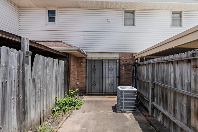 6697 De Moss Dr Unit 697, Houston, TX 77074 - view of patio