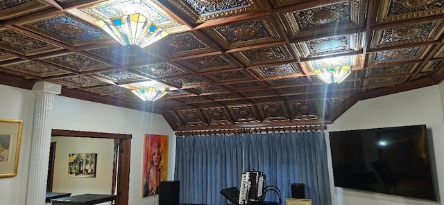 5322 Norborne Ln, Houston, TX 77069 - detailed view of an ornate ceiling and ornate columns
