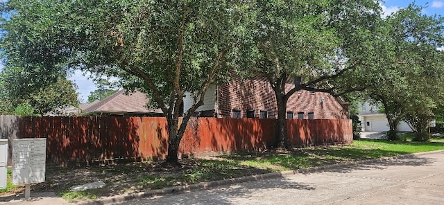 5322 Norborne Ln, Houston, TX 77069 - view of property exterior featuring mail area and brick siding