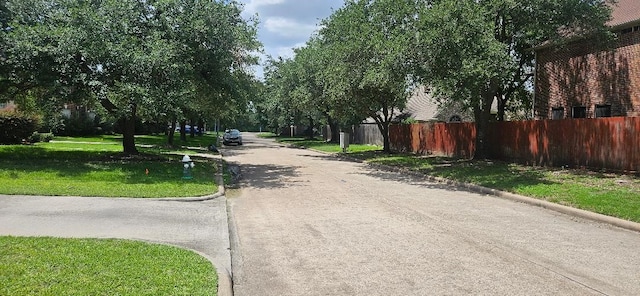5322 Norborne Ln, Houston, TX 77069 - view of concrete road with curbs