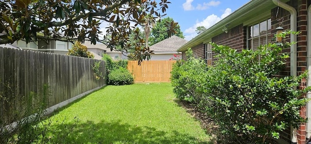 5322 Norborne Ln, Houston, TX 77069 - view of fenced backyard
