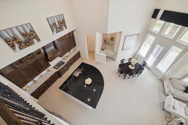190 Monarch Trl, Sugar Land, TX 77498 - living area with a towering ceiling and baseboards