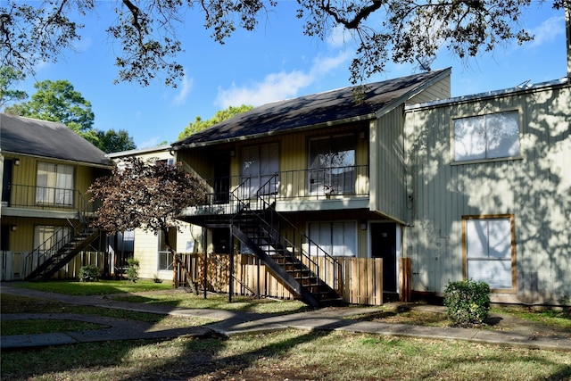 5625 Antoine Dr Unit 1016, Houston, TX 77091 - back of house with stairs