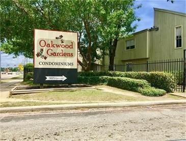 5625 Antoine Dr Unit 1016, Houston, TX 77091 - view of community sign
