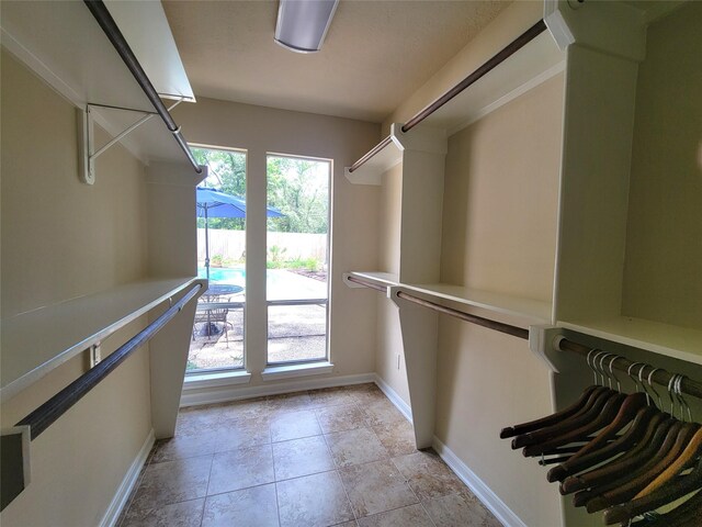 711 Holly Springs Dr, Conroe, TX 77302 - view of spacious closet