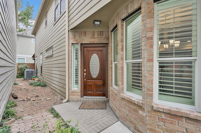 905 Wakefield Dr, Houston, TX 77018 - property entrance with brick siding