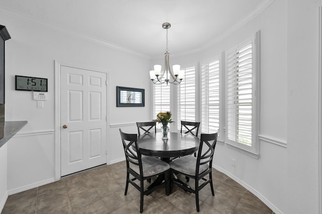 905 Wakefield Dr, Houston, TX 77018 - dining area with ornamental molding and a chandelier
