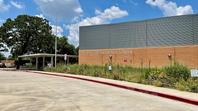 905 Wakefield Dr, Houston, TX 77018 - view of property