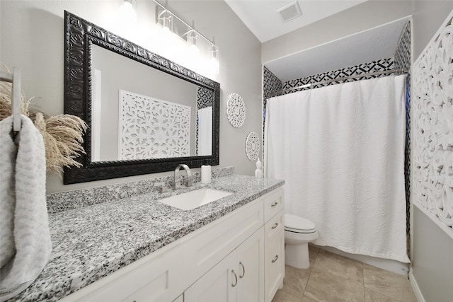 27115 Meadow Sage Ct, Cypress, TX 77433 - bathroom with vanity and shower / bath combo with shower curtain