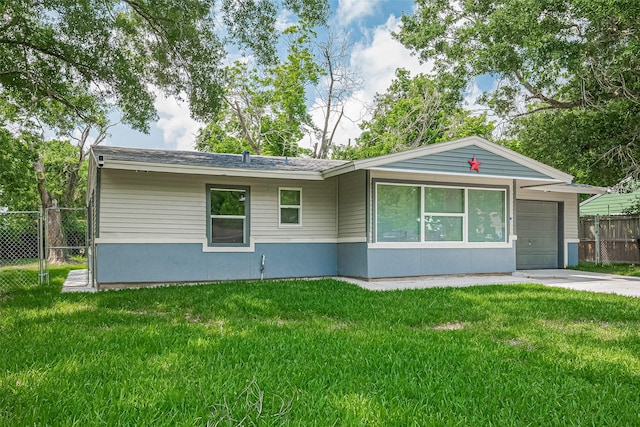 6058 Lyndhurst Dr, Houston, TX 77033 - ranch-style home featuring a garage and concrete driveway