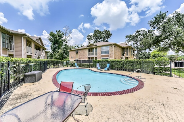 1311 Antoine Dr Unit 110, Houston, TX 77055 - community pool with a patio area