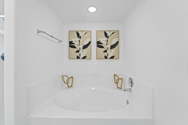 6310 Mountain Pines Ln, Katy, TX 77449 - full bath featuring a bath