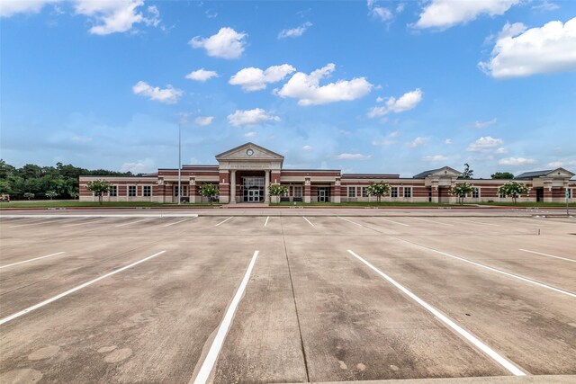 2206 Chelsea Creek Ln, Spring, TX 77386 - view of uncovered parking lot