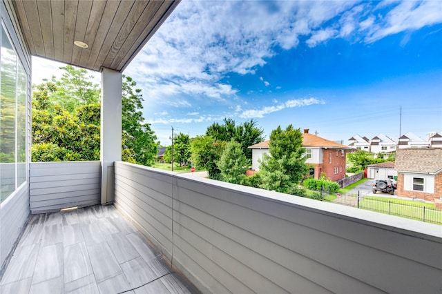 1919 Rosewood St, Houston, TX 77004 - balcony featuring a residential view