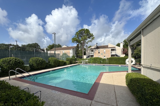 7900 N Stadium Dr Unit 53, Houston, TX 77030 - community pool featuring a residential view
