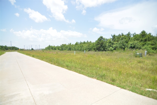 7714 Amanda Rd, Cleveland, TX 77327