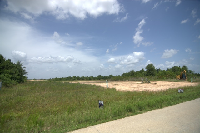 7714 Amanda Rd, Cleveland, TX 77327
