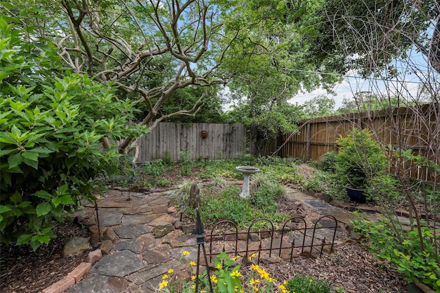 2114 Saxon Dr, Houston, TX 77018 - view of fenced backyard