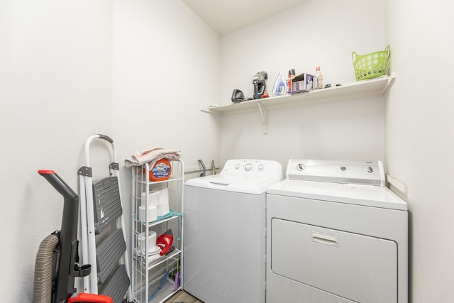 8114 Rushing Stream Ct, Tomball, TX 77375 - washroom featuring washing machine and clothes dryer