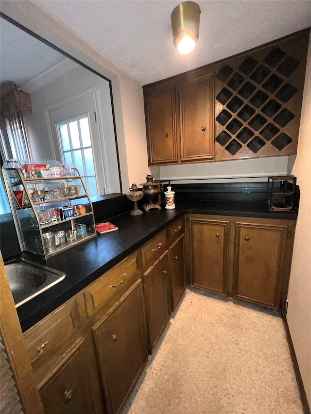 1115 Woodbank Dr, Seabrook, TX 77586 - bar featuring a sink