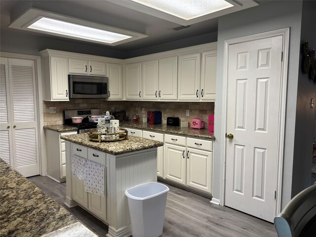 16318 Dawncrest Way, Sugar Land, TX 77498 - photo 4