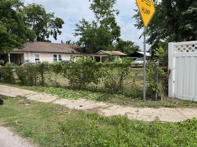 1148 Panama St, Houston, TX 77009