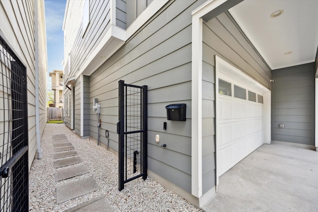 408 W Pierce St, Houston, TX 77019 - view of garage