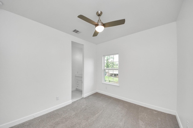 8159 Crestview Dr, Houston, TX 77028 - unfurnished room featuring carpet floors and a ceiling fan