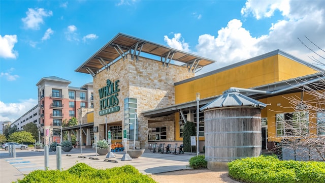 1601 S Shepherd Dr S Unit 215, Houston, TX 77019 - view of property