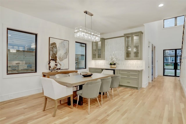 962 Lamonte Ln, Houston, TX 77018 - dining space with light wood-style flooring, recessed lighting, and a chandelier