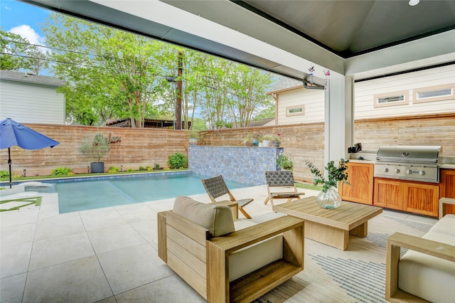 962 Lamonte Ln, Houston, TX 77018 - fenced backyard featuring an outdoor kitchen