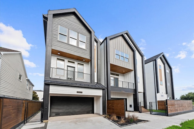 2517 Radcliffe St, Houston, TX 77007