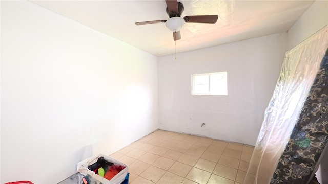10506 Rosehaven Dr, Houston, TX 77051 - empty room featuring light tile patterned floors and a ceiling fan