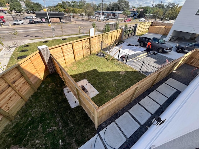 303F Marcella St, Houston, TX 77091 - view of yard