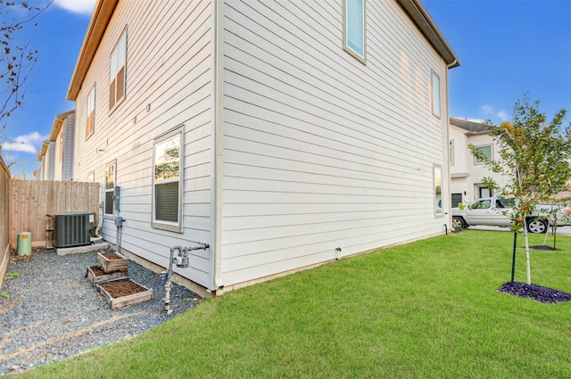 152 Knightsbridge Park Ln, Houston, TX 77018 - view of side of home with a central AC unit