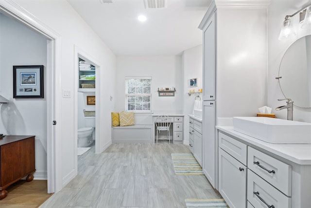 6602 Ranch Park Dr, Magnolia, TX 77354 - full bath with vanity and recessed lighting