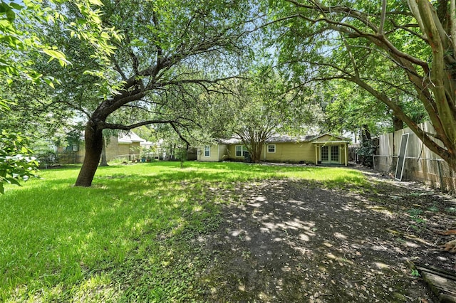 6305 S Rice Ave, Bellaire, TX 77401 - view of fenced backyard