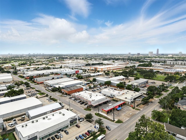 6305 S Rice Ave, Bellaire, TX 77401 - view of urban area featuring industrial structures