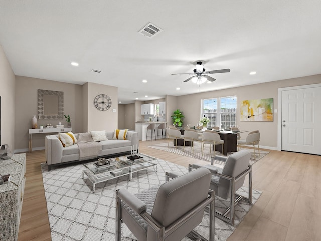 10202 Teneha Dr, Houston, TX 77033 - photo 4