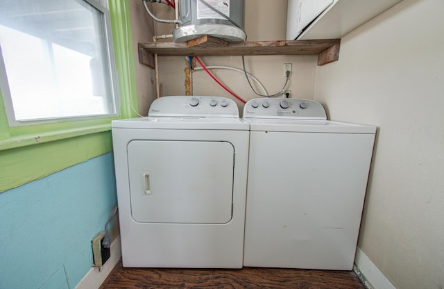 3412 Avenue S, Galveston, TX 77550 - laundry room with independent washer and dryer