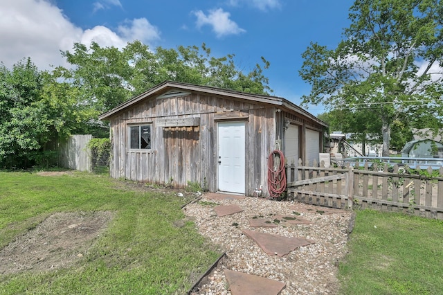 707 14th St, Hempstead, TX 77445