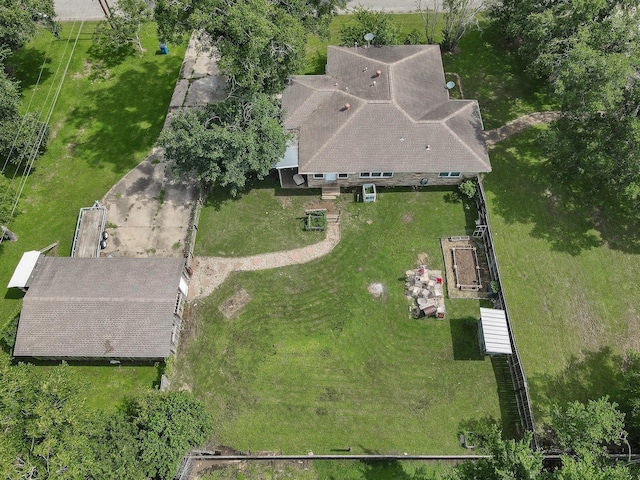 707 14th St, Hempstead, TX 77445