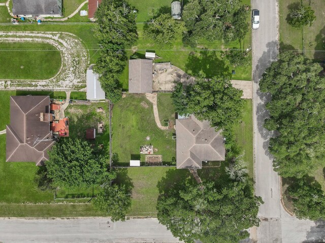 707 14th St, Hempstead, TX 77445