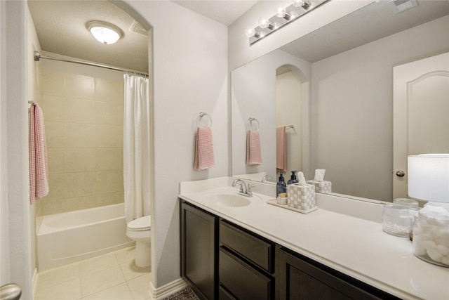 115 Meadow Ridge Way, Clute, TX 77531 - bathroom featuring vanity, shower / tub combo, and tile patterned floors