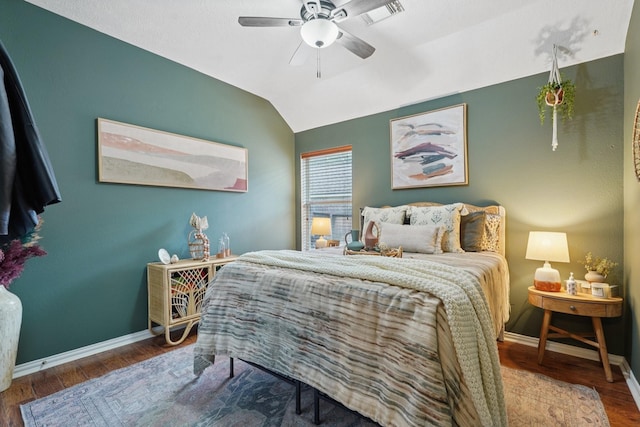 1095 Gladstone Dr, League City, TX 77573 - bedroom with wood finished floors, vaulted ceiling, and ceiling fan