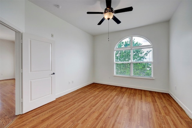 2203 Dorrington St Unit 406, Houston, TX 77030 - unfurnished room with light wood-style floors, a ceiling fan, and a smoke detector