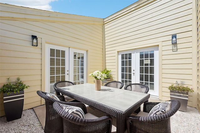 6315 Dellfern Dr, Houston, TX 77035 - view of patio with french doors and outdoor dining area